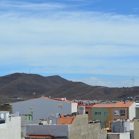 Vv Sarmiento Apartman Vecindario  Kültér fotó